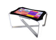 โต๊ะสัมผัส Wifi ระบบ Android ตู้โต๊ะ LCD แบบโต้ตอบกาแฟอัจฉริยะหลายชั้นโต๊ะสำหรับข้อมูลเกมสำหรับเด็ก